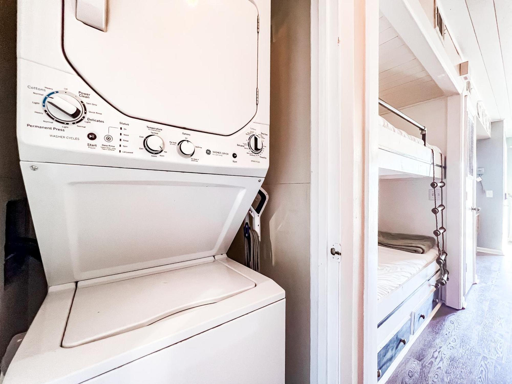 Cozy Beach Condo Sleeps 6 Pool カロライナビーチ エクステリア 写真
