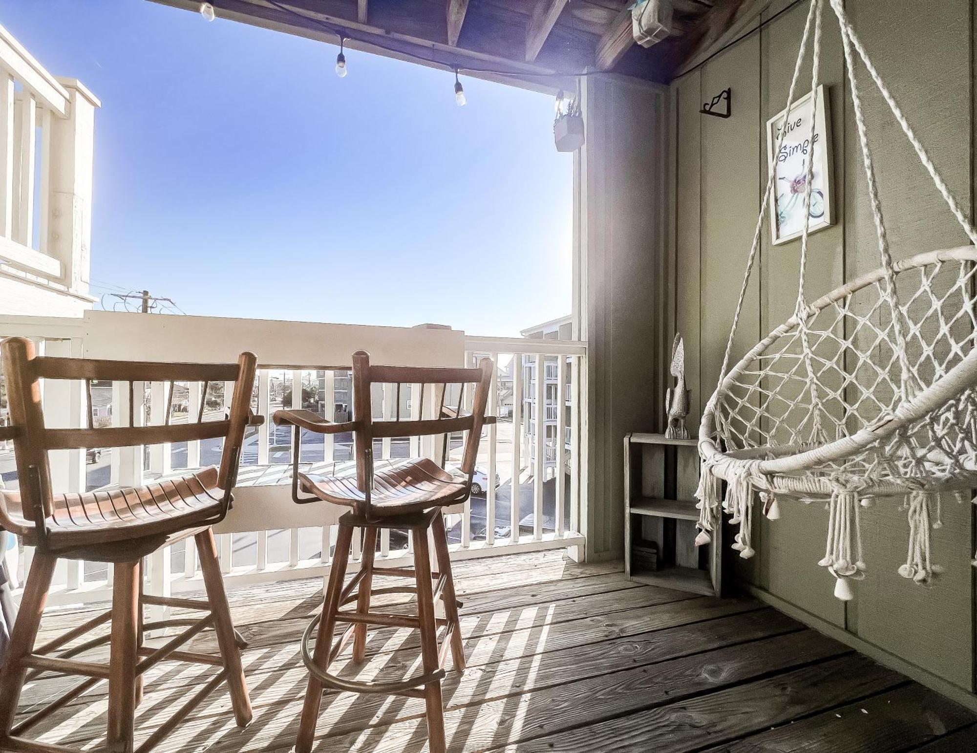 Cozy Beach Condo Sleeps 6 Pool カロライナビーチ エクステリア 写真