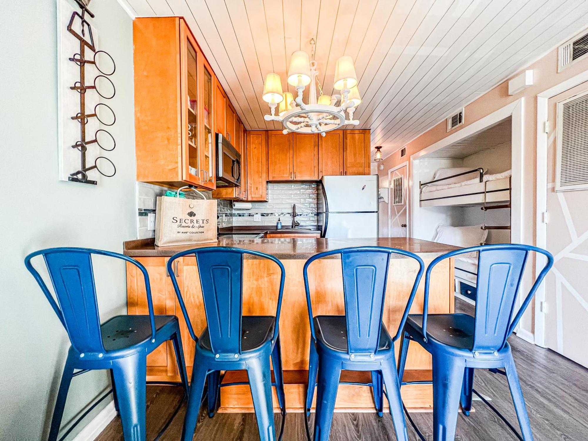 Cozy Beach Condo Sleeps 6 Pool カロライナビーチ エクステリア 写真