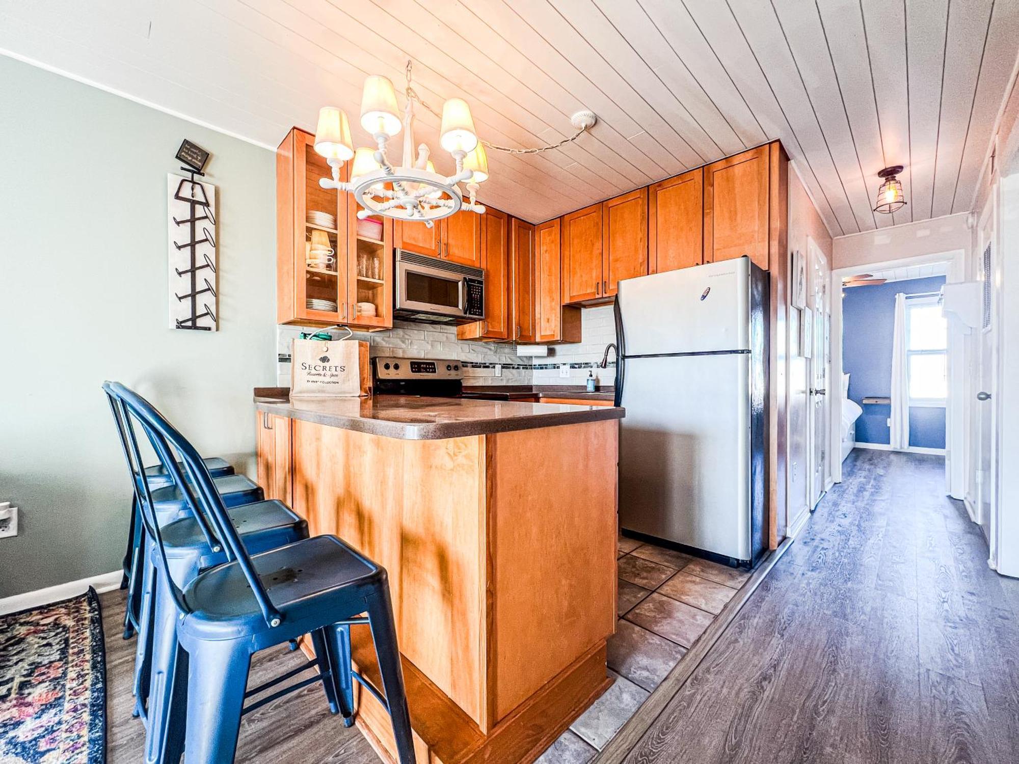 Cozy Beach Condo Sleeps 6 Pool カロライナビーチ エクステリア 写真