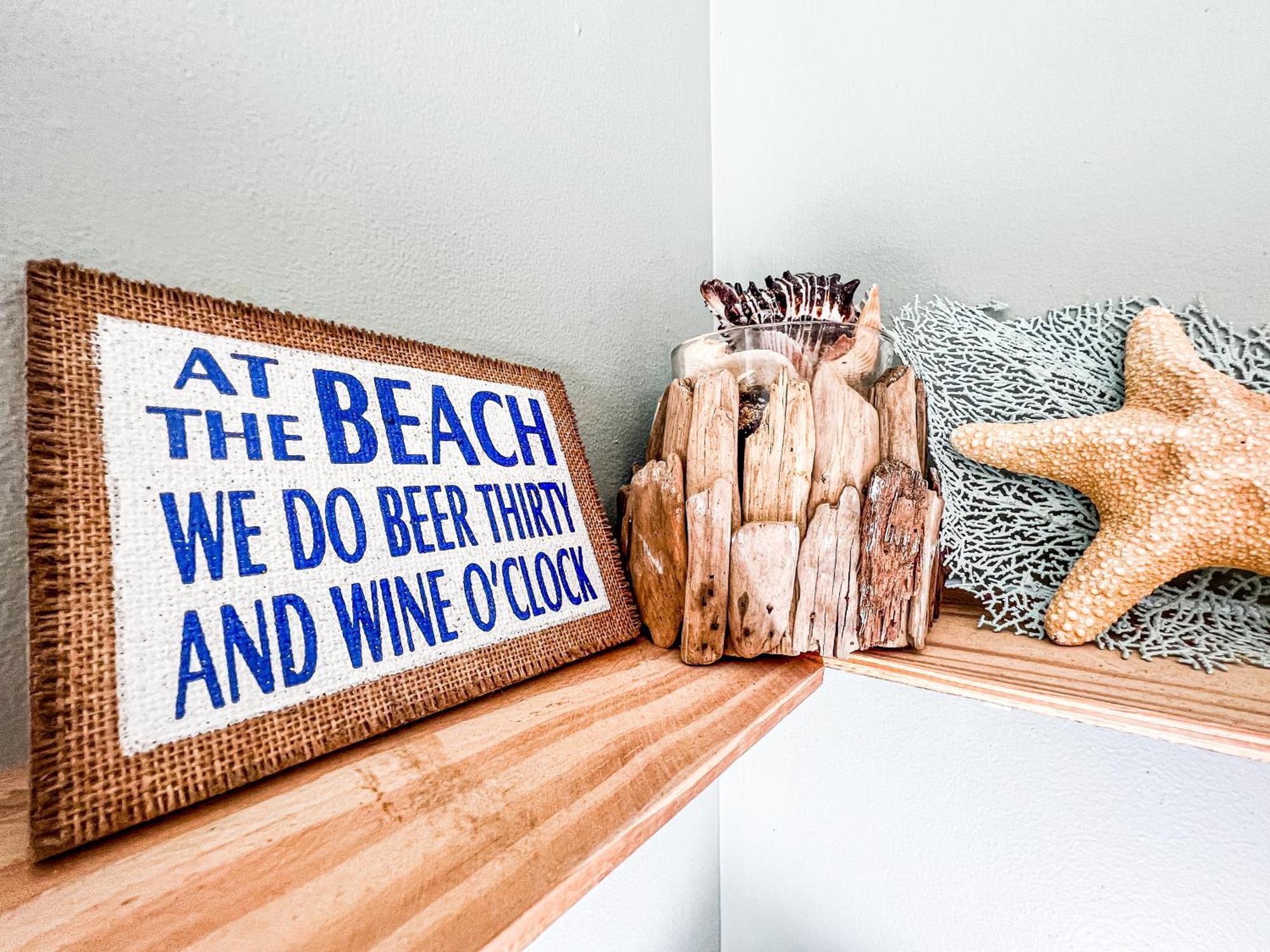 Cozy Beach Condo Sleeps 6 Pool カロライナビーチ エクステリア 写真